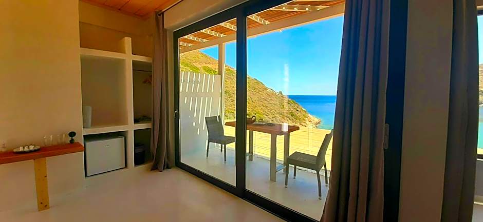 Spathi Beach Suites Kea