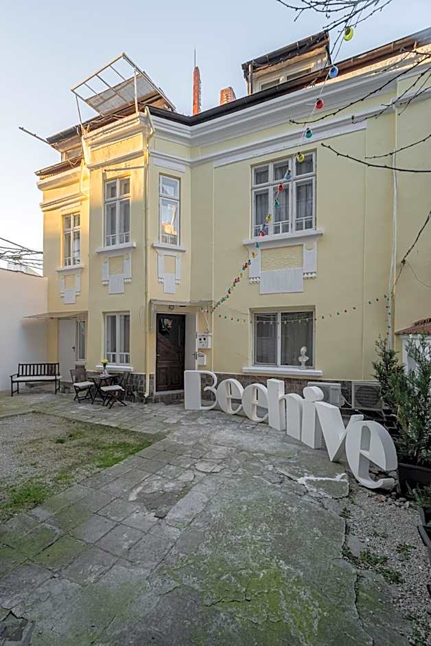 Beehive Hotel and CoWorking
