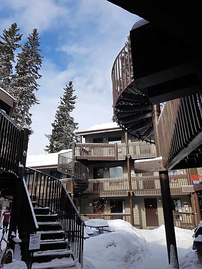 Banff International Hostel