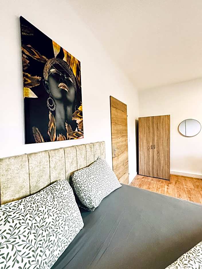 Budget Friendly Private Rooms with Garden