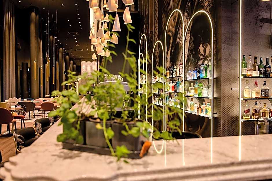 Motel One Dresden am Zwinger