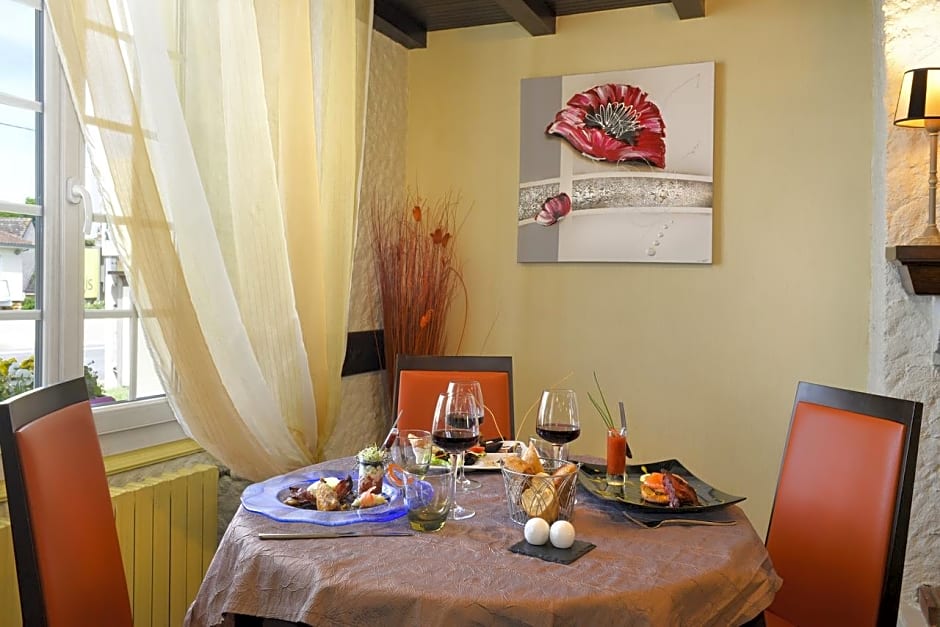 Logis Hôtel du Dauphin