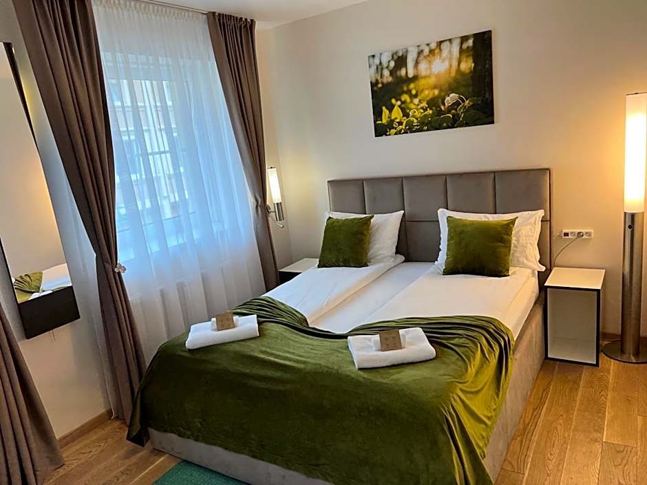 1912 Bed & Breakfast