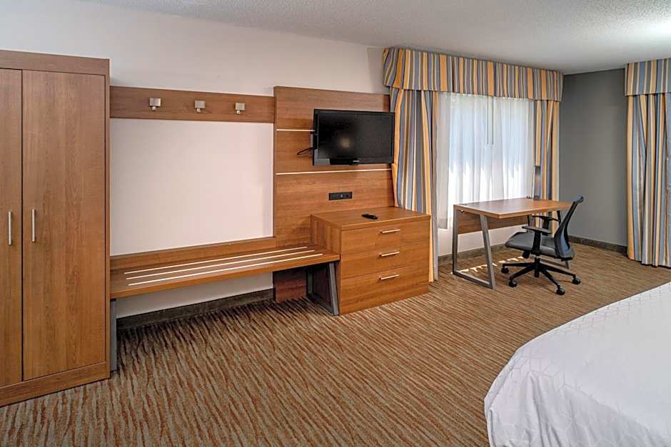 Holiday Inn Express and Suites Pikeville By IHG