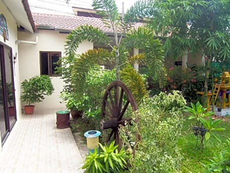 Phuket Airport Overnight Hotel