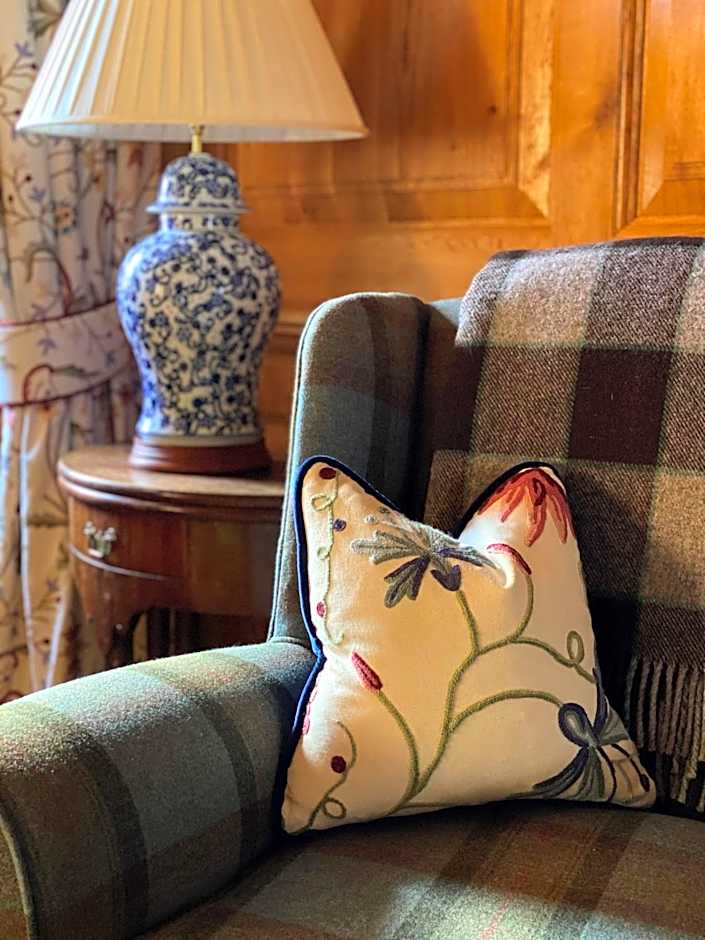 Mingary Castle - Restaurant with Rooms