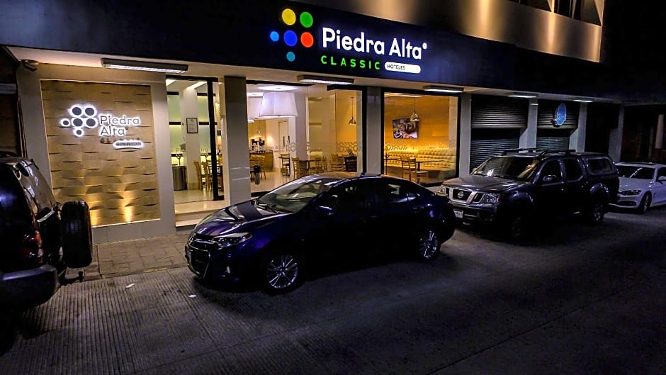 Hoteles Piedra Alta by De Los Perez