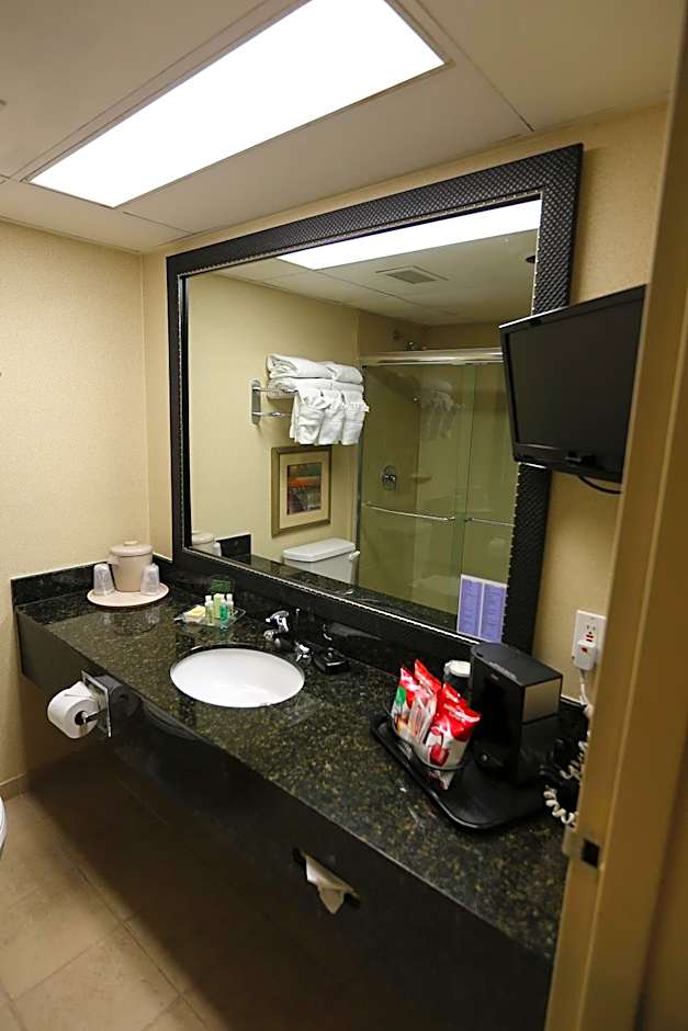 Ramada by Wyndham Midtown Grand Island