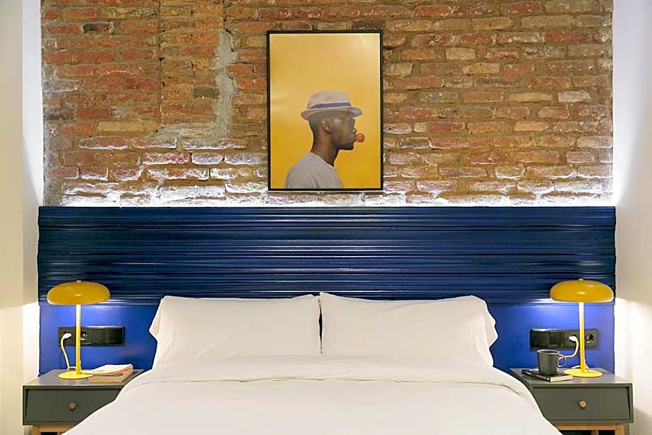 Arte Suites by Olala Homes