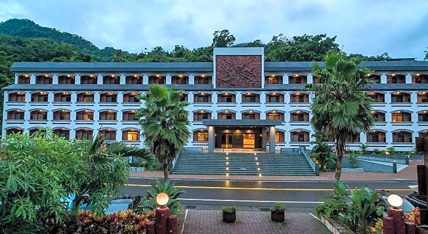 Dong Tair Spa Hotel