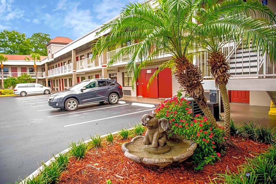 Hotel South Tampa & Suites