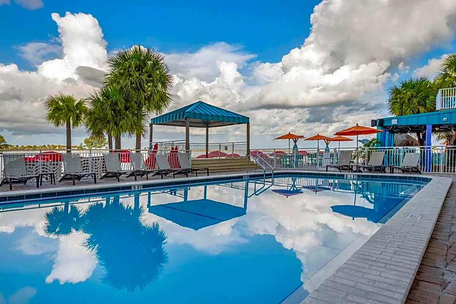 Dolphin Sands Clearwater Beach, an Ascend Collection Hotel