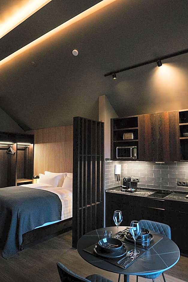 Black Beach Suites