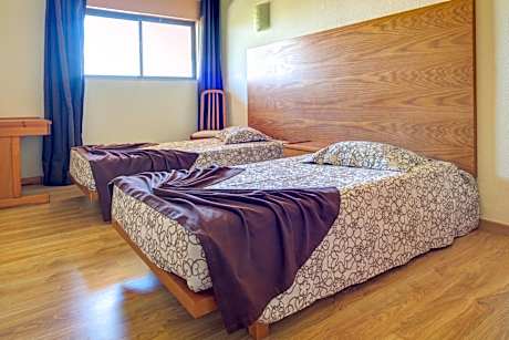 Superior One-Bedroom Apartment