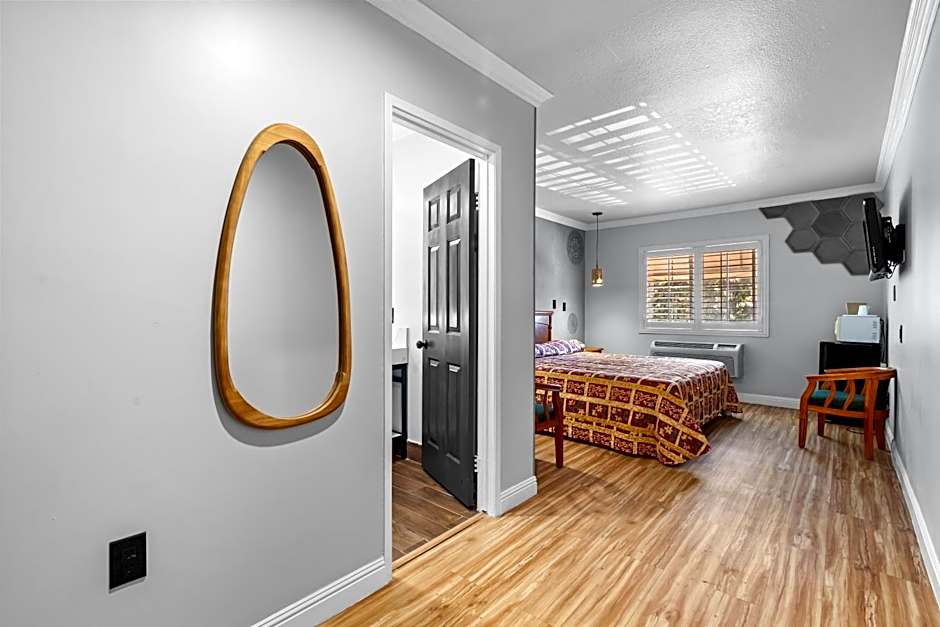 Beverly Inn