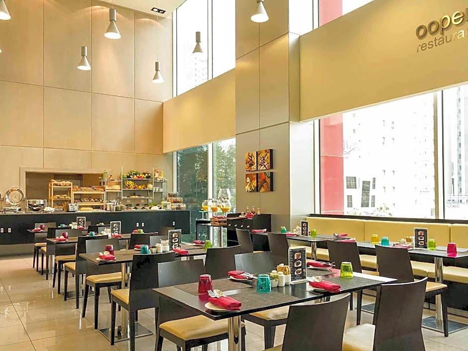 Ibis Sharq Hotel