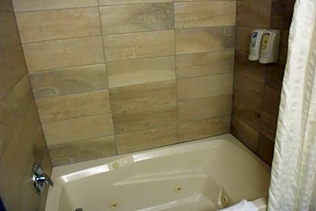 King Room with Whirlpool