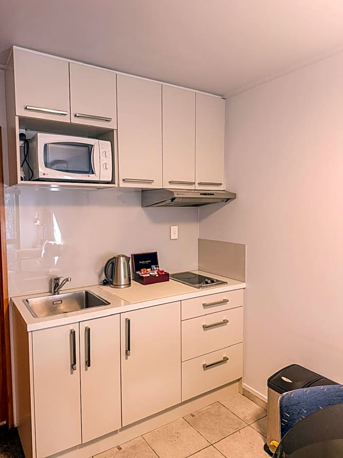 Amity Serviced Apartments