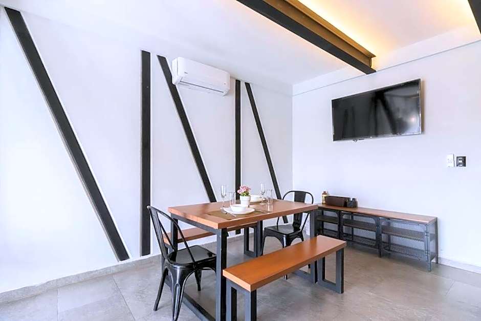 1PH Hidden gem in Centro Fits 10 private terrace