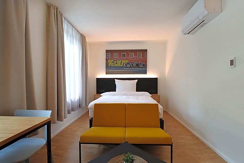 S12 - Boardinghouse by Hotel Trezor