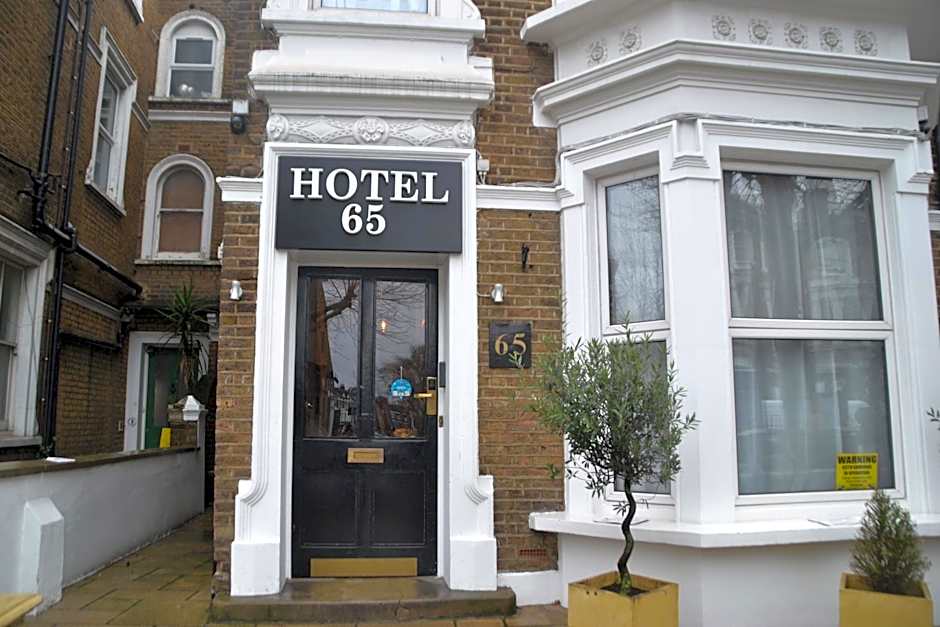 Hotel 65