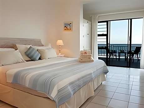 Standard Roxanne Room