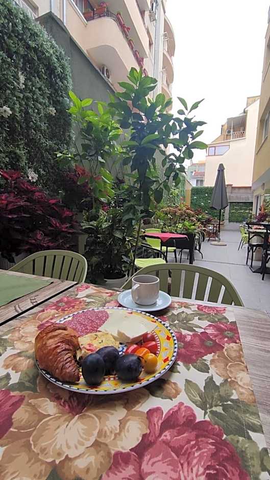 Art Green Boutique Hotel