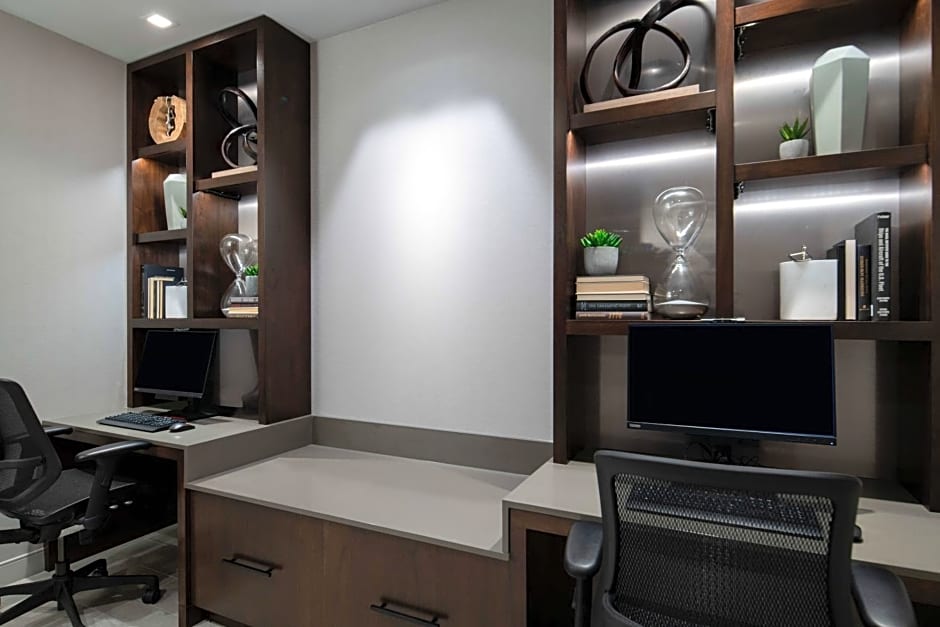 Fairfield by Marriott Inn & Suites Boston Medford