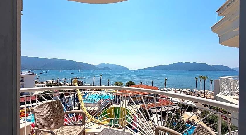 Romance Beach Hotel