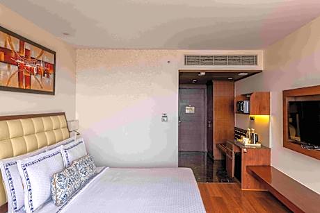 Superior City View Room