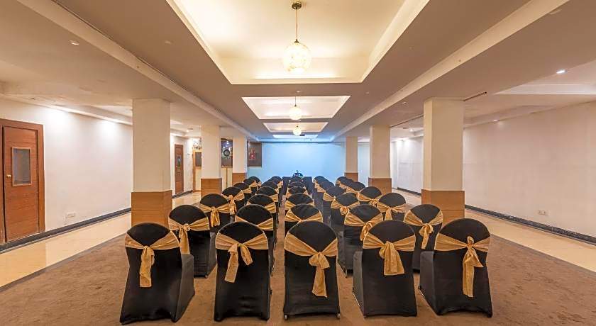 Tulip Inn Green Castle