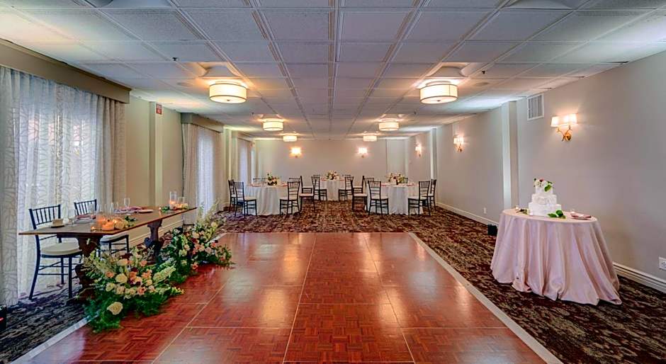 Ayres Hotel Costa Mesa/Newport Beach