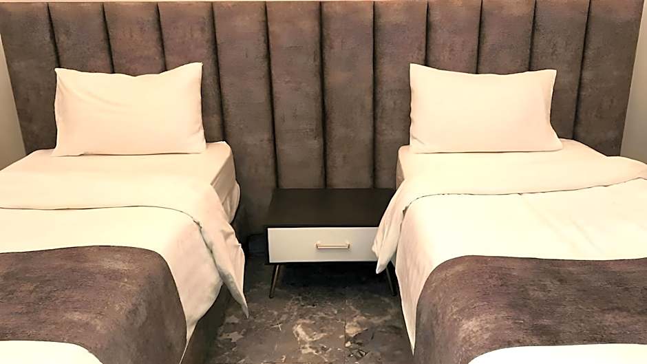 Golden Gewan Hotel