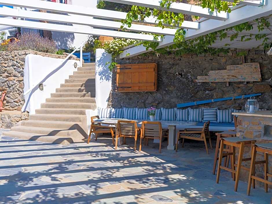 Rhenia Mykonos Hotel & Bungalows