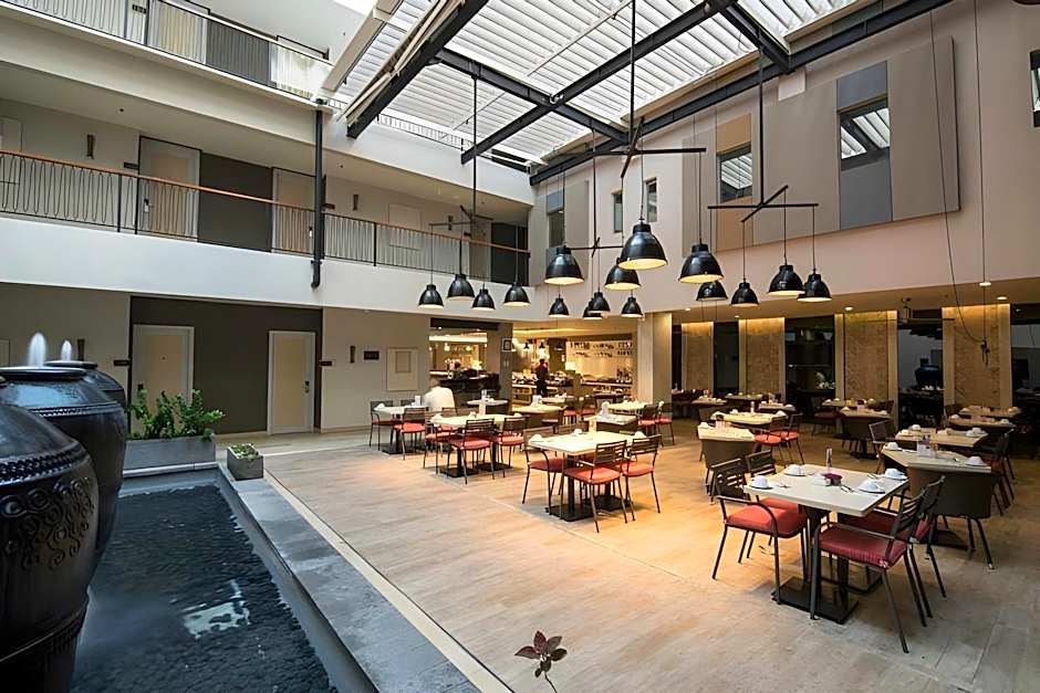 Sevn Legian