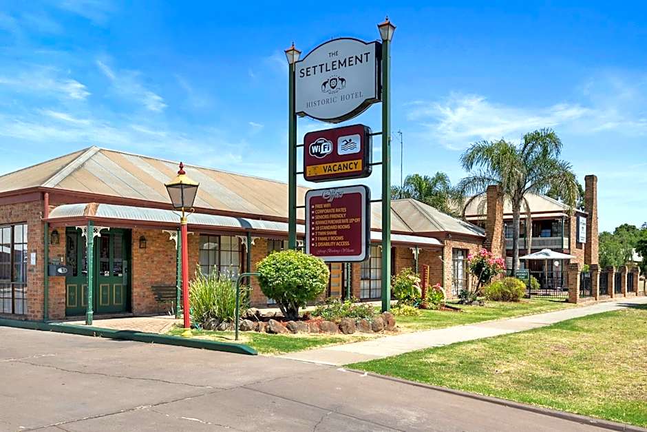 The Settlement Historic Hotel