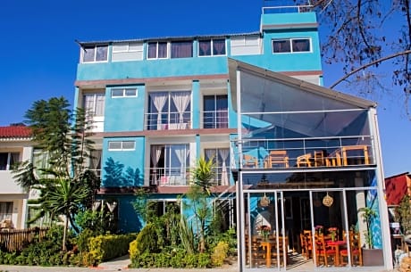 Axkan Click Suites