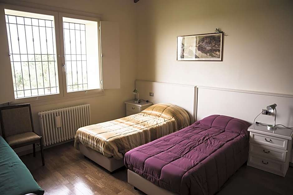 Foto 1 von 9 von 1 Double Bed or 2 Beds
