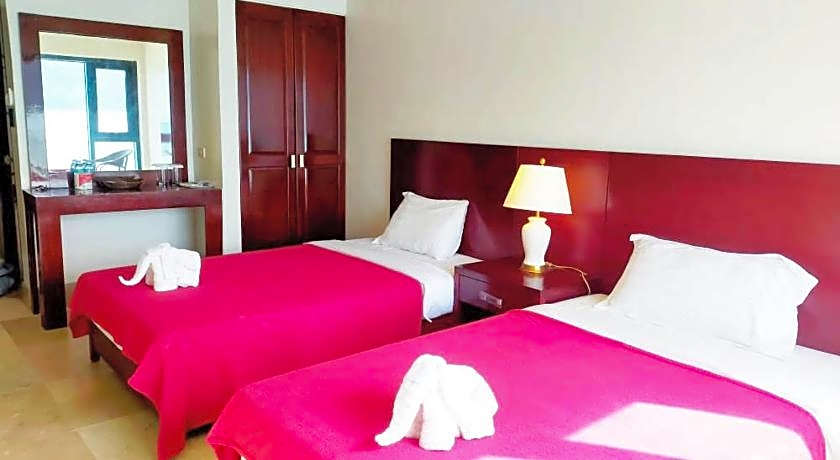 El Nido Beach Hotel
