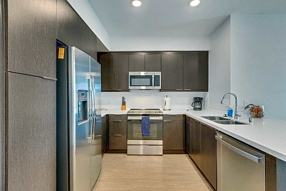 SuitesRUs Apart Hotel near Dodgers Stadium