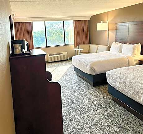 King Suite with Fireplace