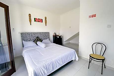 Kana Guest House Mitra RedDoorz