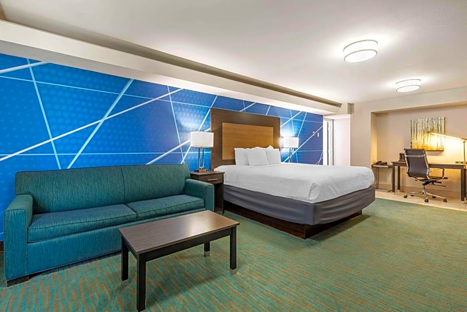 Comfort Inn Dallas North Love Field Airport