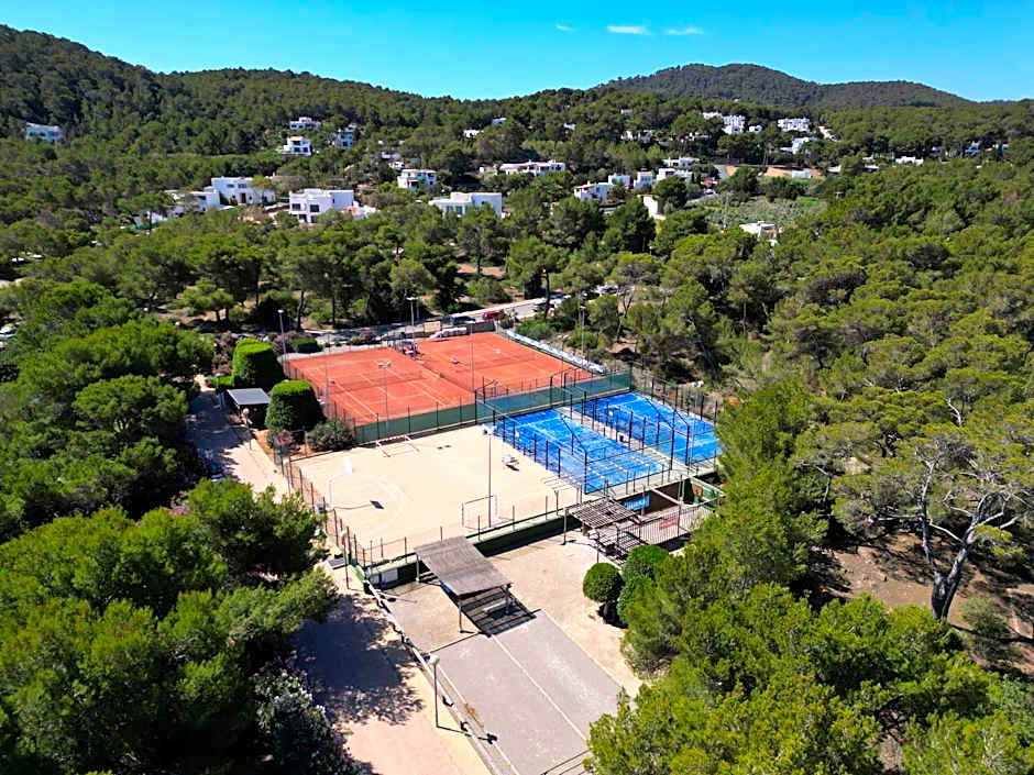 Invisa Hotel Club Cala Blanca