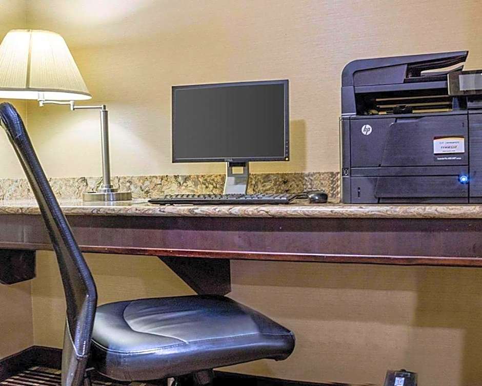 MainStay Suites Bismarck