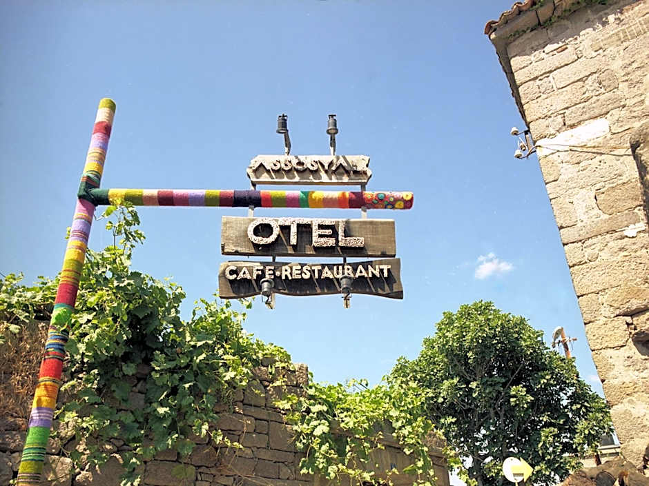 Assosyal Hotel
