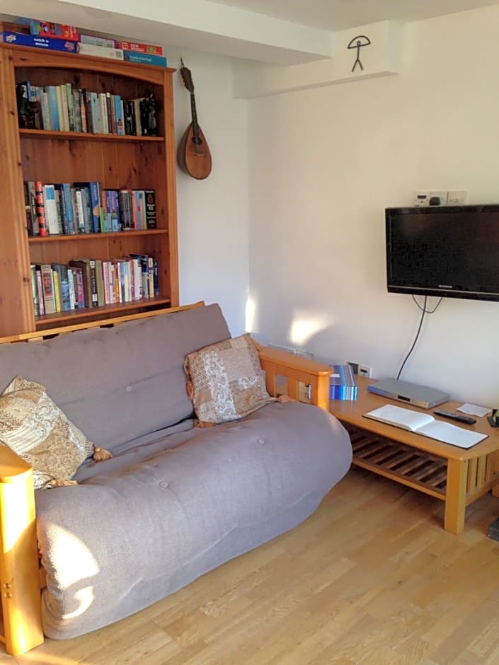 Rebels Hide -Self check in rooms