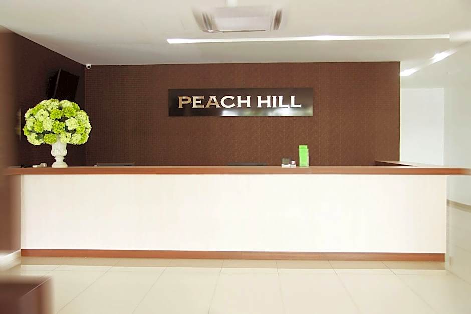 Peach Hill Hotel & Cafe