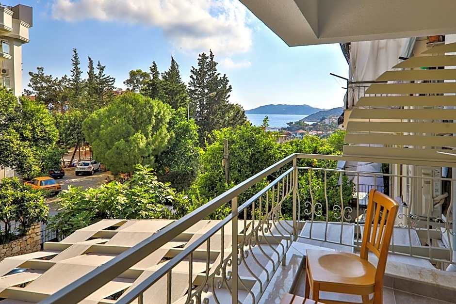 Lora Kaş Hotel