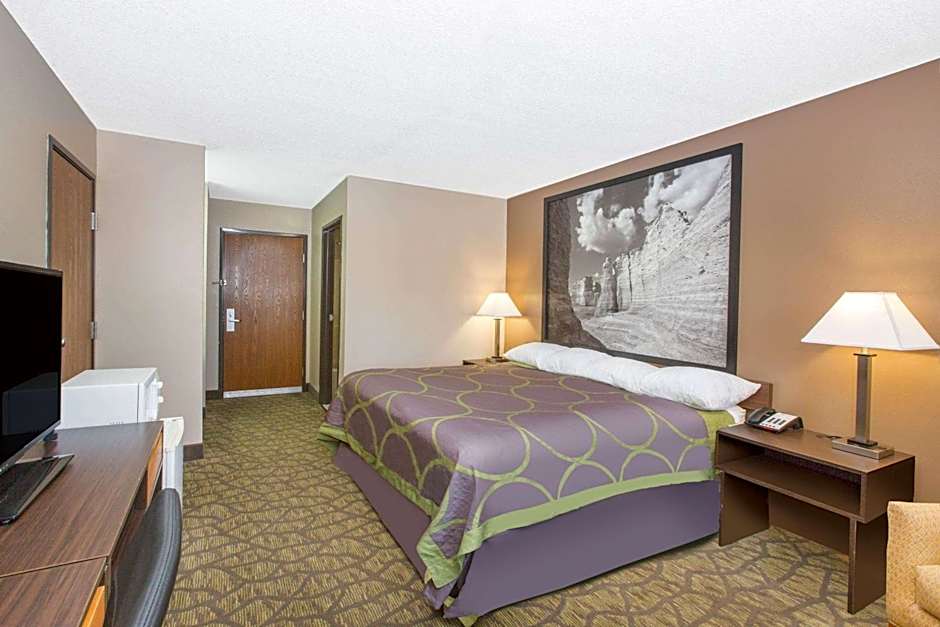 Super 8 by Wyndham Belleville